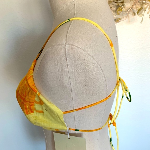 SABO Tillie Strappy Crop Top in Amalfi Citrus Print Yellow Oranges Lemon Print - Picture 7 of 13